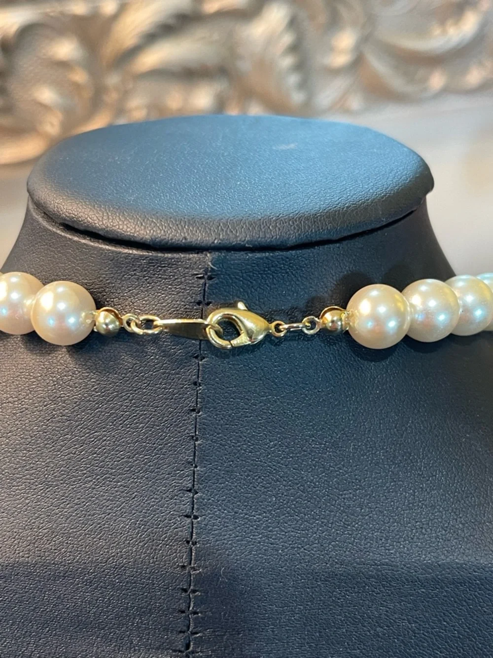 Premier Designs Cream Pearl Necklace with Gold Filigree Cross Pendant